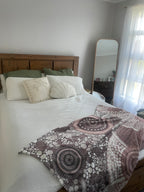 'Bloodlines' Throw blanket